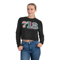 “typoGRAPHICall” 718 Area Code - Women's Cropped Sweatshirt