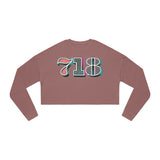 “typoGRAPHICall” 718 Area Code - Women's Cropped Sweatshirt